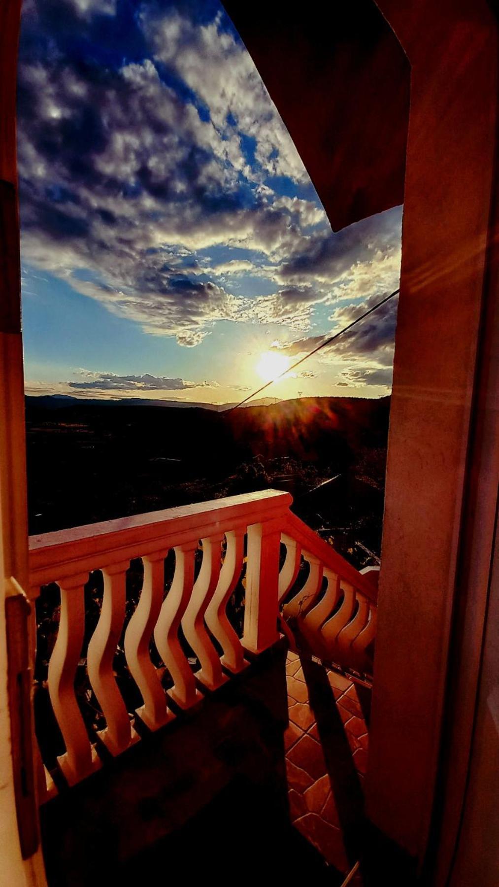 Woodstone Apartman Podgorica Exterior foto